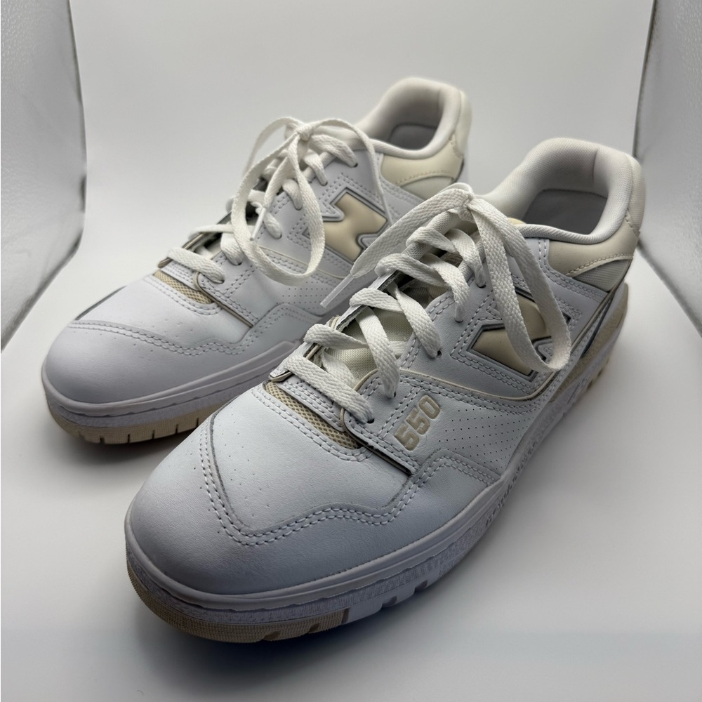 New Balance White and Cream 550 Sneakers M9.5/W11